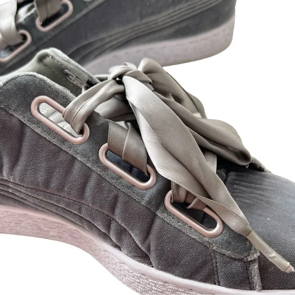 PUMA Embroidered Sneakers “Basket Heart Hyper” Ribbon Laces Women’s Size 9 - Picture 8 of 16